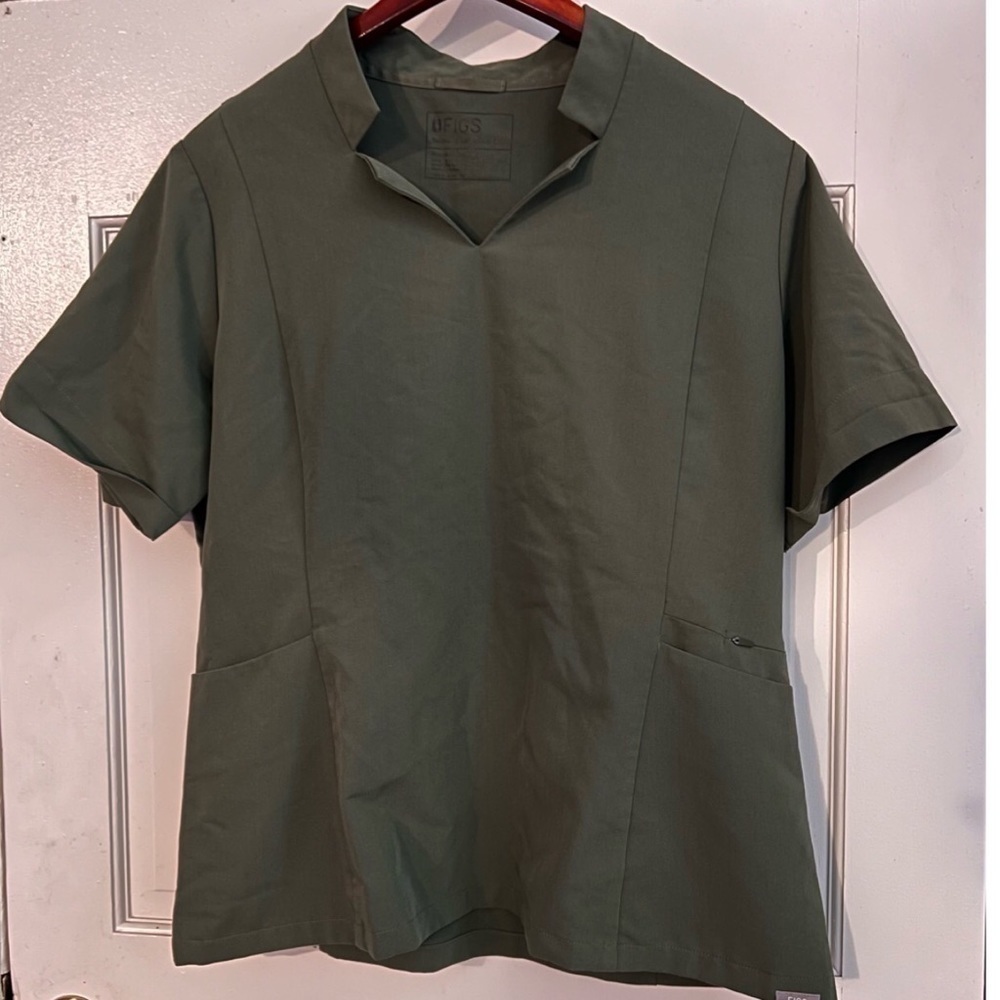 Figs Scrub Top - Picture 3 of 3